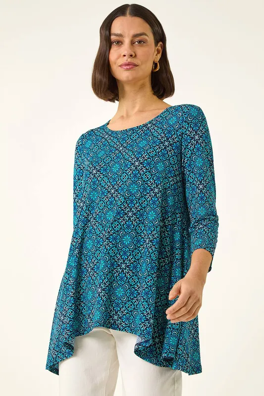 Roman Women's Printed Hanky Hem Tunic Top in Blue Size: 14 Blue 14