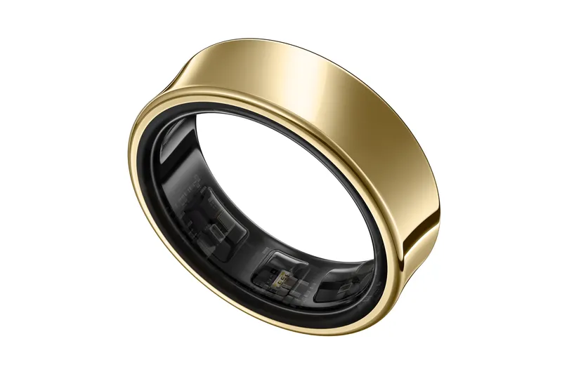 Samsung Galaxy Ring Titanium Gold 6