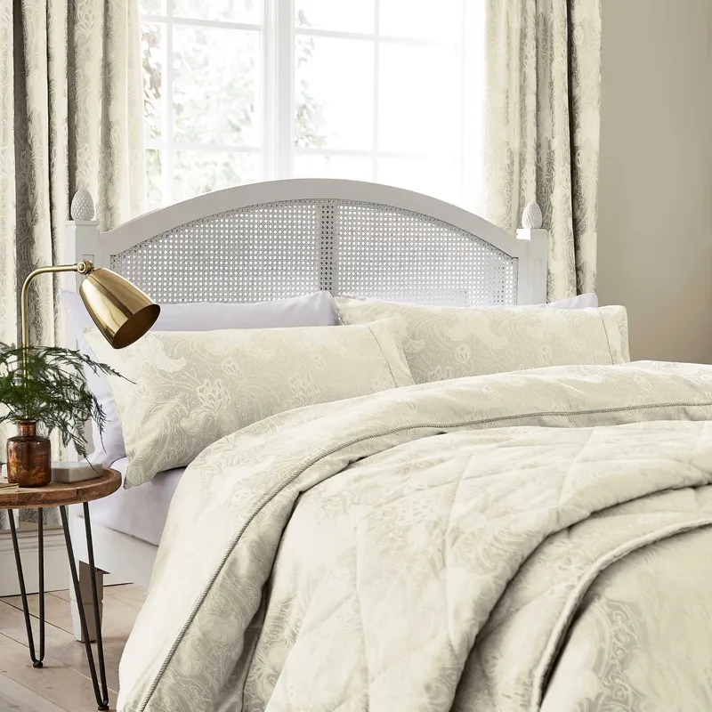 Sanderson 'Ashbee' Duvet Cover Set in Ivory Size: Double - Ivory