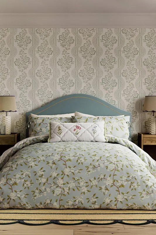 Sanderson 'Damson Blossom' Cotton Duvet Cover Set in Light Blue Size: Single - Light Blue