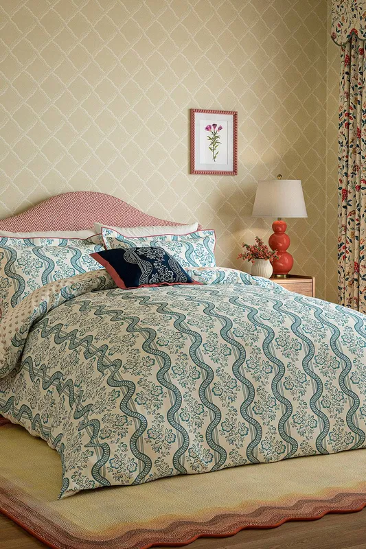 Sanderson 'Aubrey' Cotton Duvet Cover Set in Beige Size: Double - Beige
