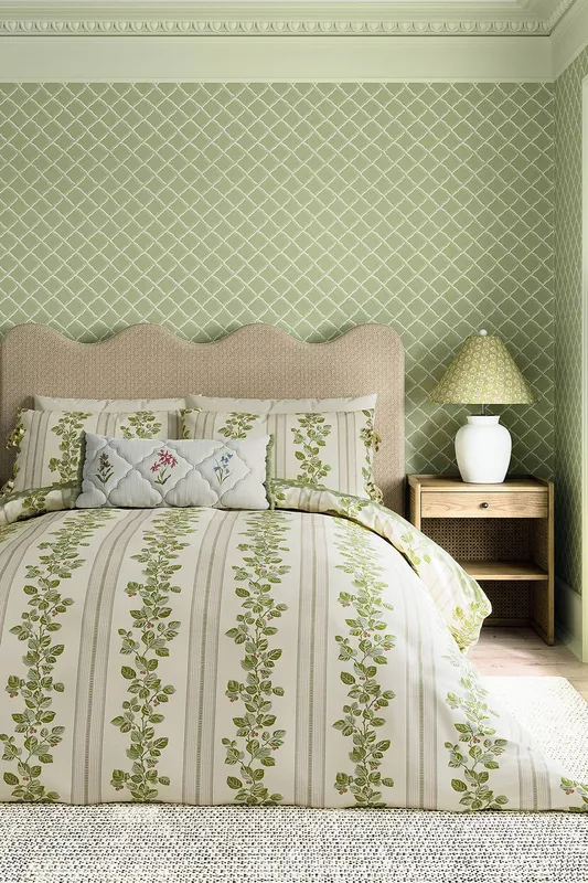 Sanderson 'Cobnut Stripe' Cotton Duvet Cover Set in Green Size: Single - Green - Size: Single