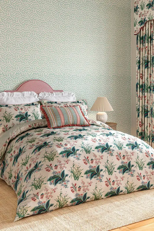 Sanderson Unisex 'Enys Garden' Cotton Duvet Cover Set Size: King Multicolor King female
