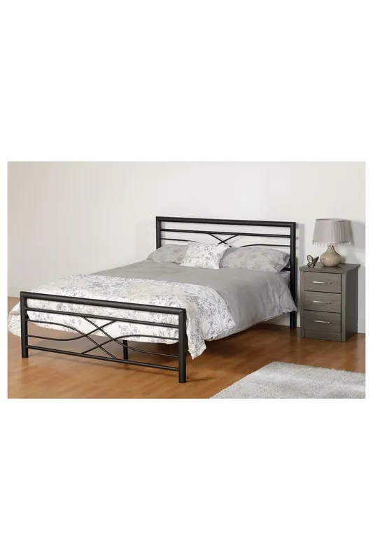 Seconique Kelly 5' King Bed in Black Black King