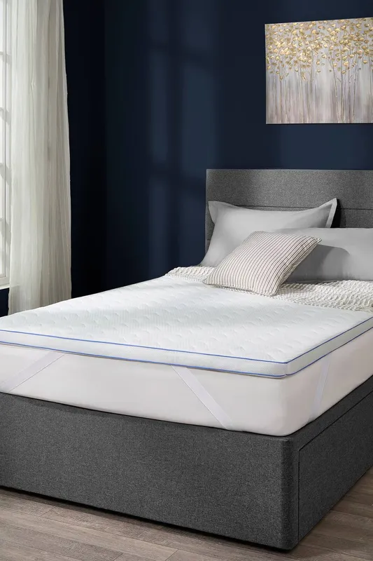 Slumberdown 5cm Gel Memory Foam Mattress Topper in White Size: Double - White