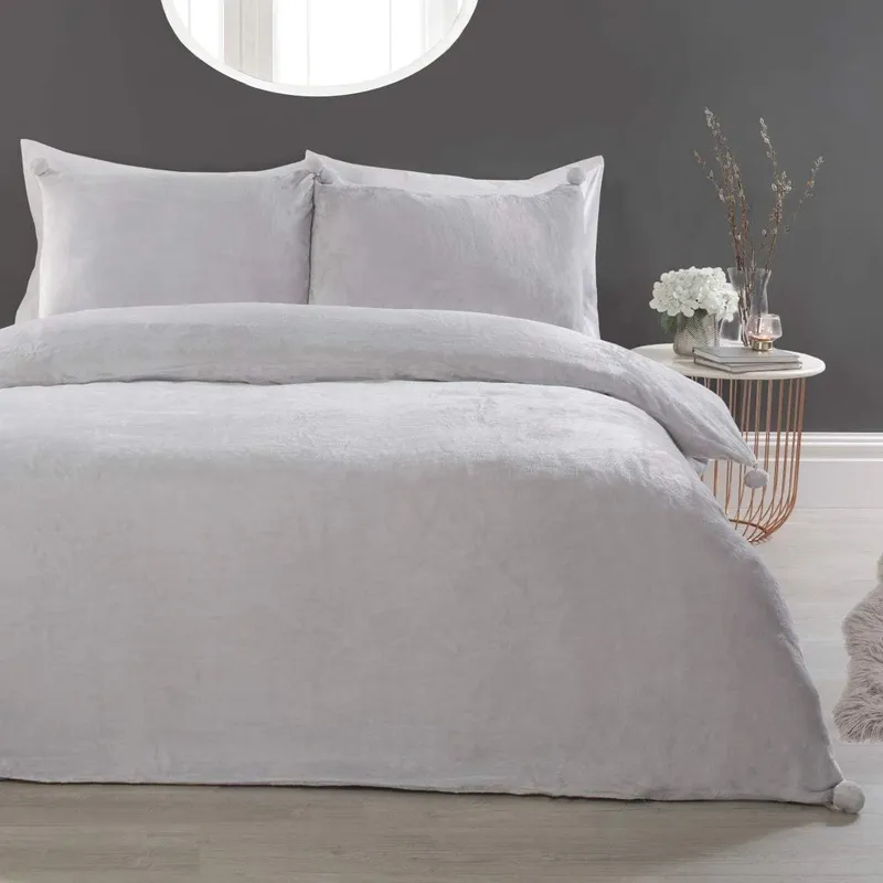 Smart Living Luxurious Pom Pom Fleece Duvet Cover with Pillowcases in Silver Size: Double - Silver