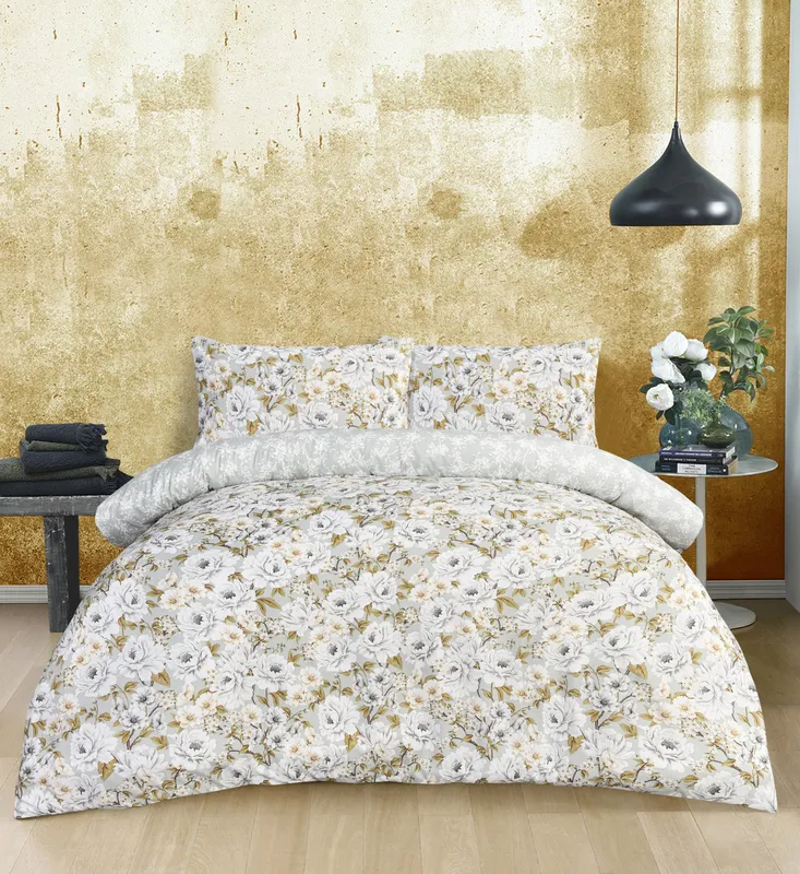 Smart Living Luxury Soft Reversible Elegant Blooms Complete Bedding Set in Green Size: Single Green Single