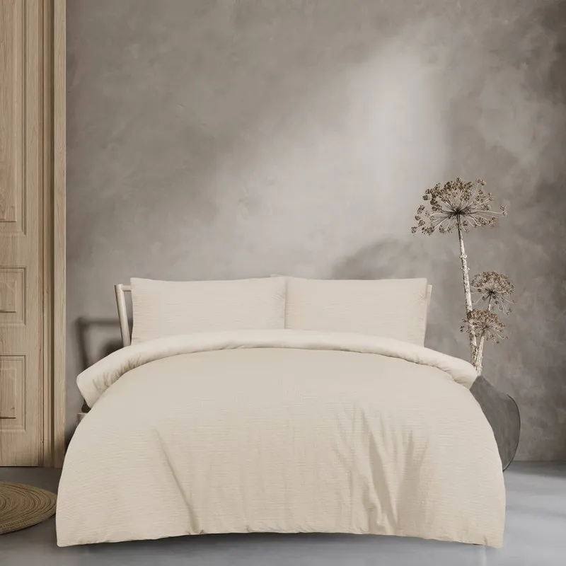 Smart Living Luxury Super Soft Stripe Dobby Duvet Set & Pillowcases in Natural Size: King Natural King