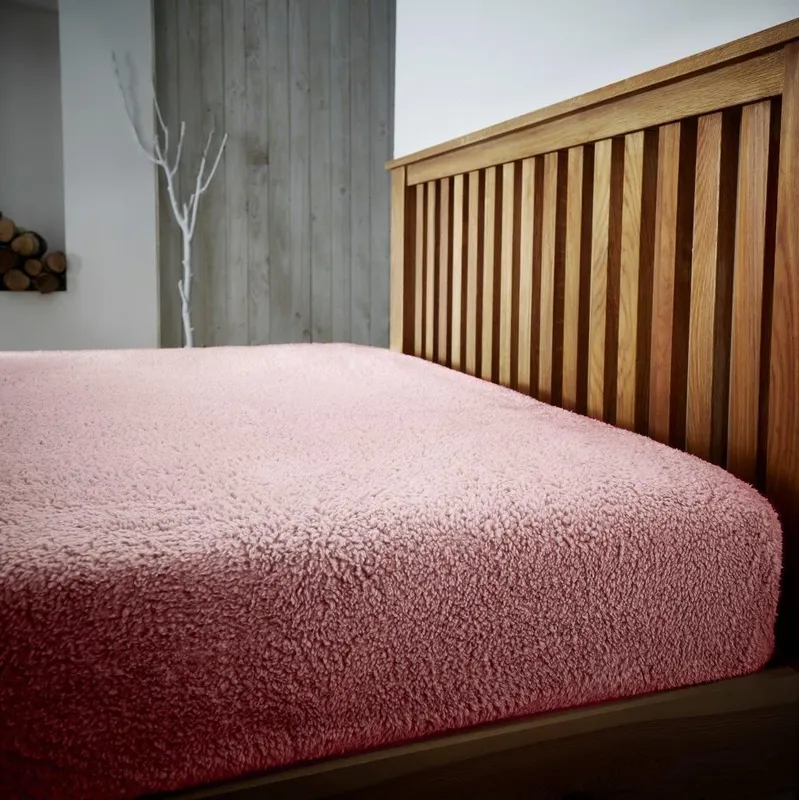 Smart Living Luxury Teddy Bear Fleece Fitted Sheet in Pink Size: Single Fitted - Pink
