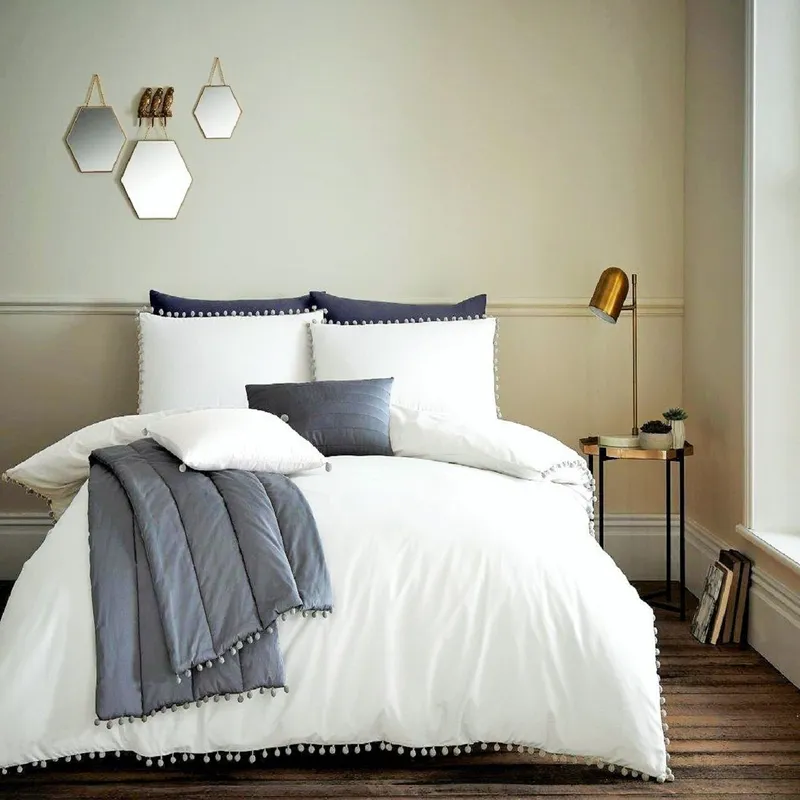 Smart Living Premium Polycotton Pom Pom Duvet Cover With Pillowcases in White Size: King - White - Size: King