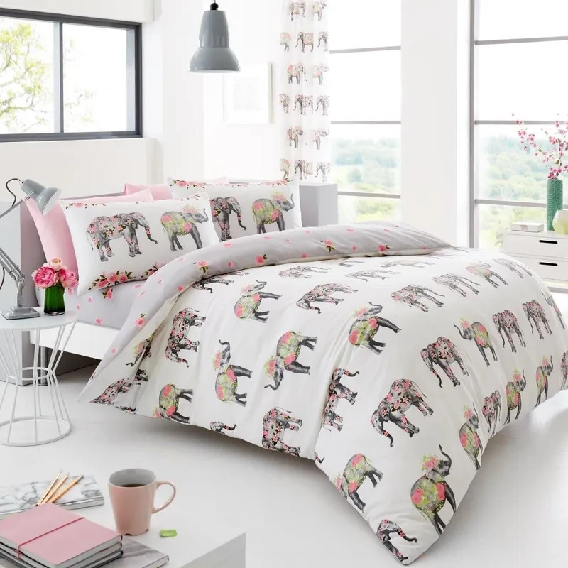 Smart Living Printed Duvet Cover & Pillowcase Set in White Size: Double White Double