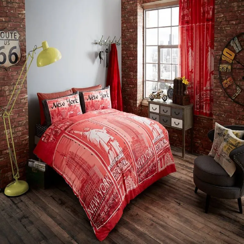 Smart Living Printed Polycotton Inspire Duvet Cover With Pillowcases in Red Size: King Red King
