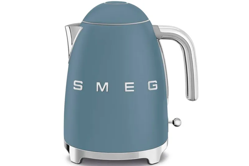 Smeg 50s Style KLF03SBMUK Storm Blue Electric Kettle