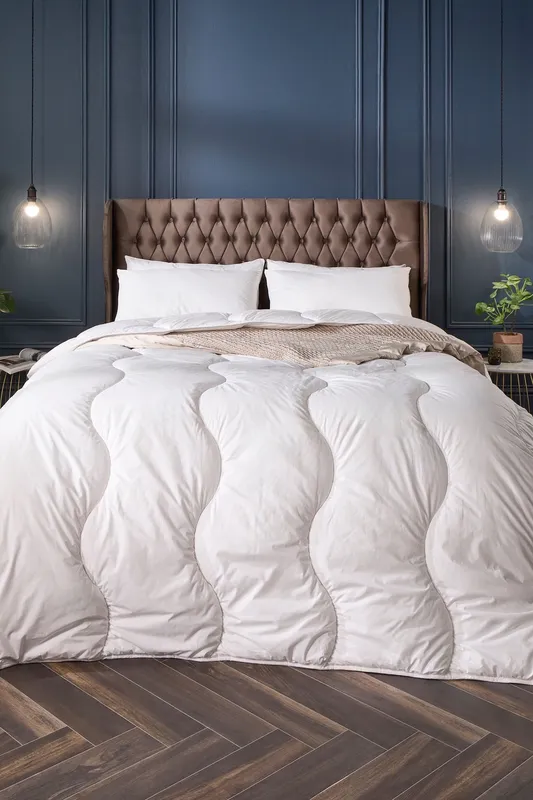 Snuggledown Retreat Indulgent Cotton 10.5 Tog All year Round Duvet in White Size: Double White Double
