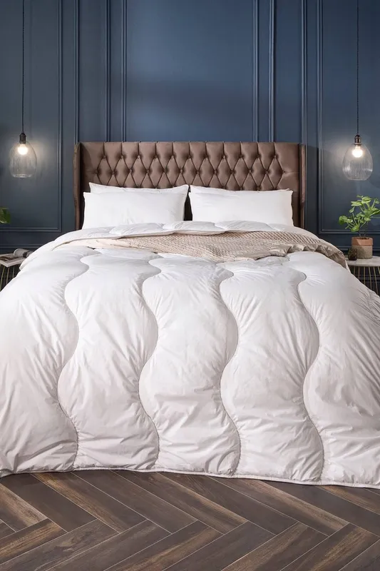 Snuggledown Retreat Indulgent Cotton 13.5 Tog Winter Duvet in White Size: King - White - Size: King