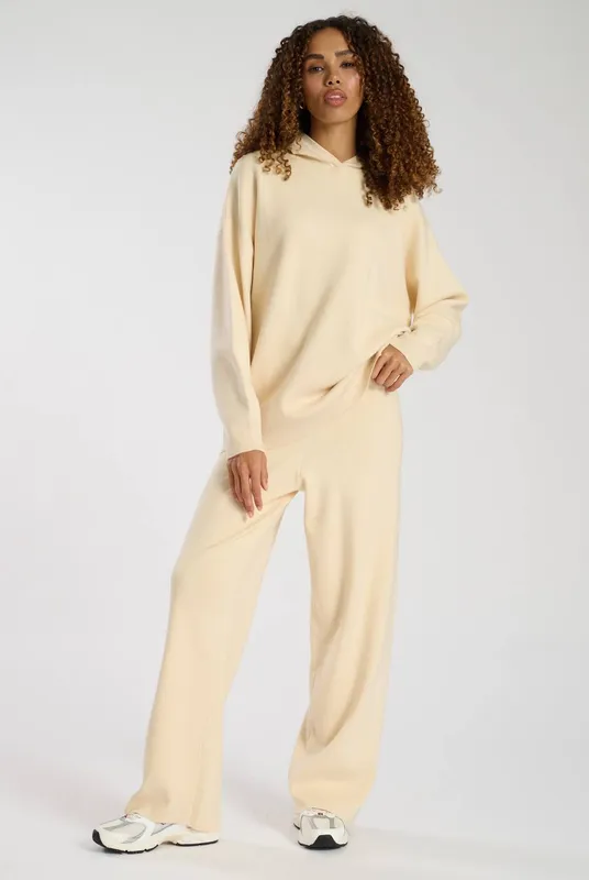 South Beach Women's Wide Leg Jogger in Cream Size: Medium Cream M