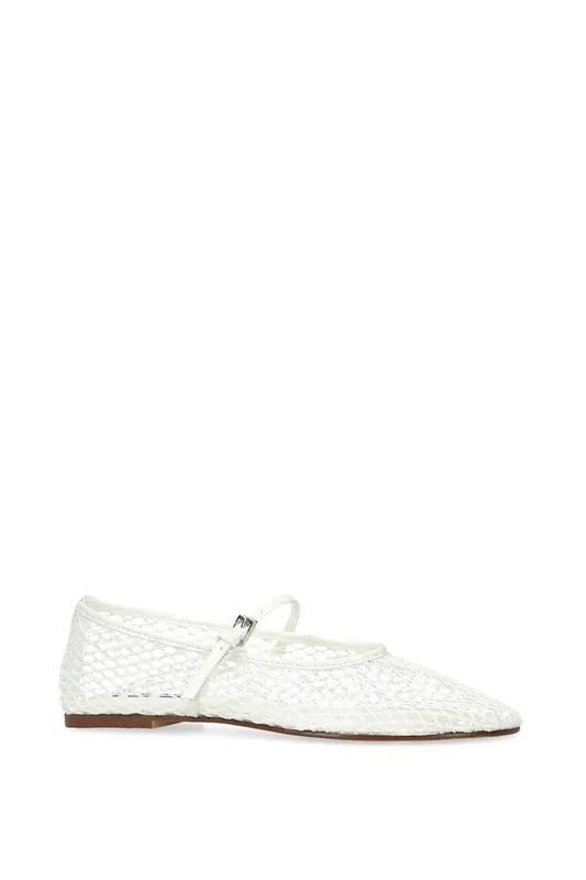 Steve Madden Women's 'Mags' Flats in White Size: 4 White 4