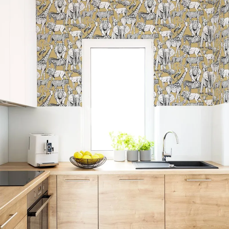 Superfresco Easy Jungle Animals Wallpaper in Yellow Size: 10000mm x 520mm - Yellow