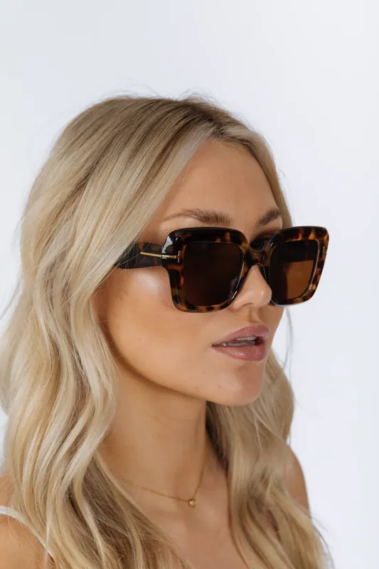 Svnx Unisex Bold Square Sunglasses in Leopard Brown - Brown