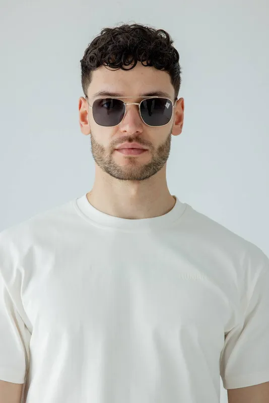 Svnx Unisex Metal Frame Aviator Style Square Sunglasses in Gold - Gold