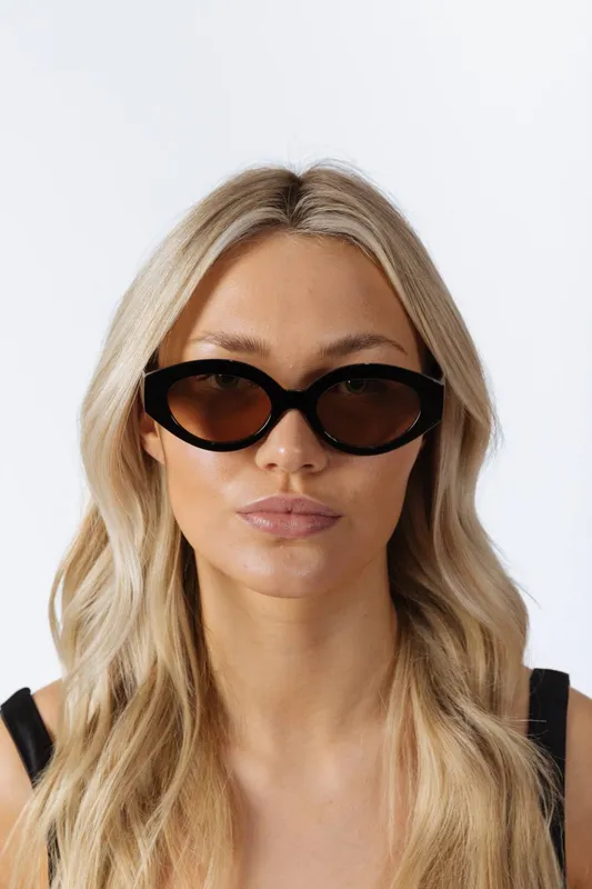 Svnx Unisex Retro Small Oval Sunglasses Black Brown - Black