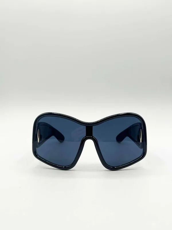 Svnx Square Oversized Mask Sunglasses in Black Black One Size