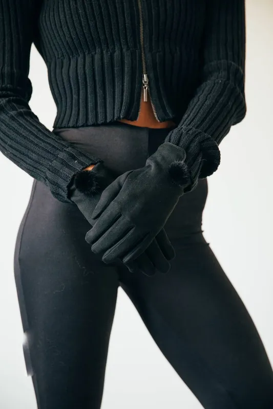Svnx Women's Black Gloves With Pom Pom - Black