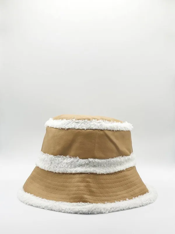 Svnx Women's Borg Bucket Hat - Reversible in Cream - Cream