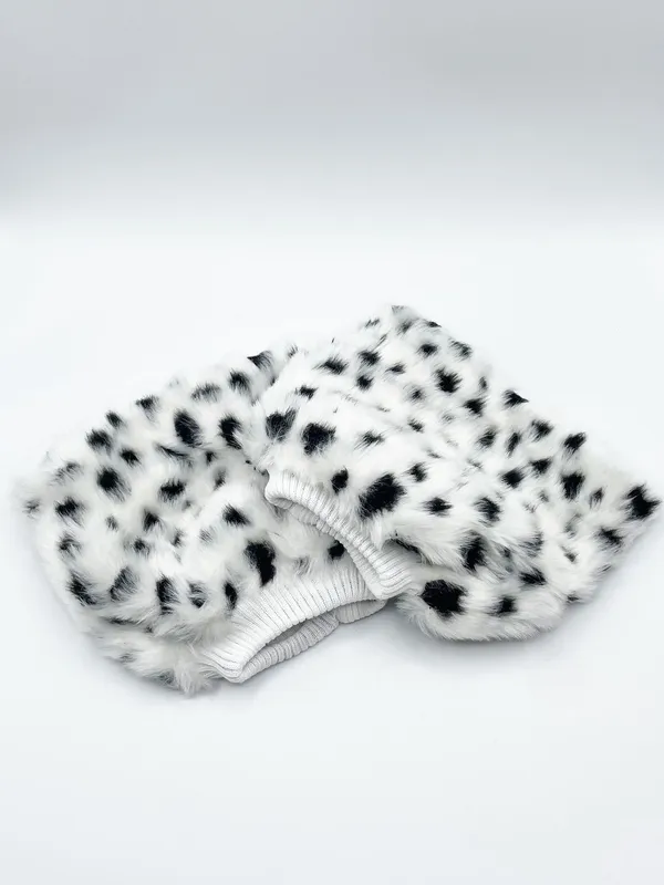 Svnx Women's Faux Fur Boot Covers in Black & White White