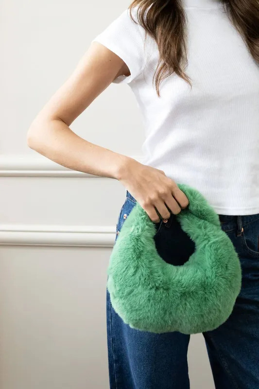 Svnx Women's Faux Fur Soft Grab bag in Green - Green - Size: One Size