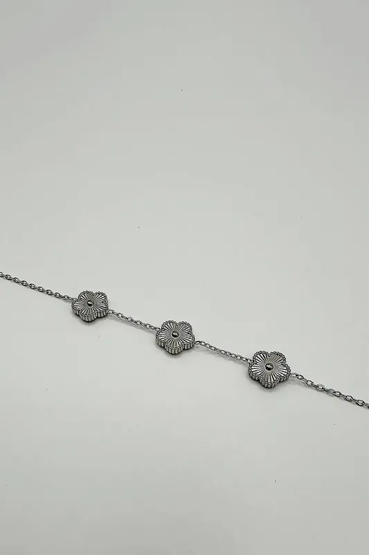 Svnx Women's Floral Bracelet in Silver - Silver