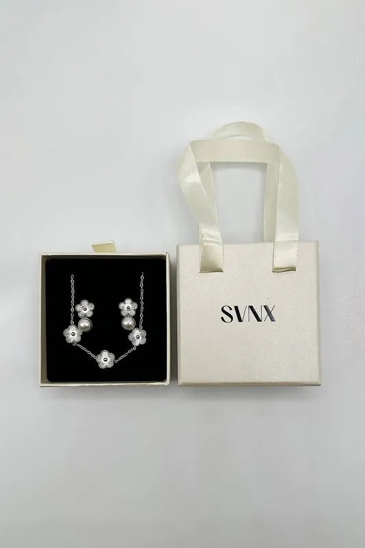 Svnx Women's Floral Pearl Stud Earrings & Bracelet in Silver - Silver