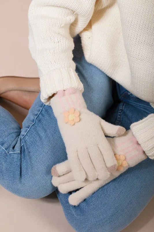 Svnx Women's Knit Floral Gloves in Beige - Beige