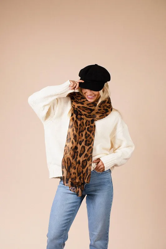 Svnx Women's Leopard Print Scarf in Brown - Brown