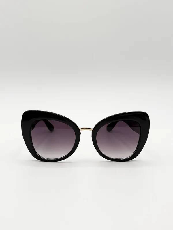 Svnx Women's Oversized Cat-Eye Sunglasses in Black Black One Size
