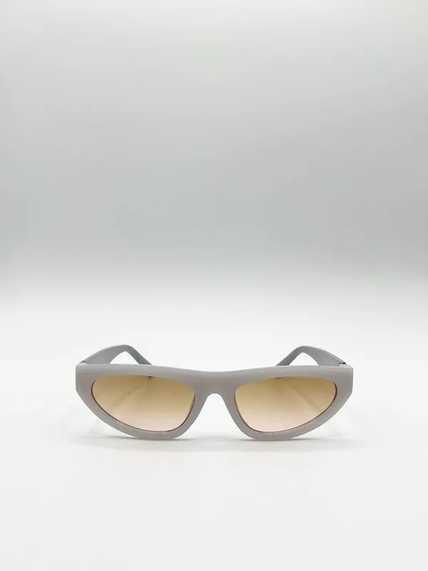 Svnx Women's Retro Oval Sunglasses in Light Grey Grey One Size