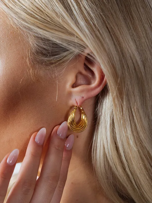 Svnx Women's Ribbed Hoops in Gold Ring - Gold - Size: One Size