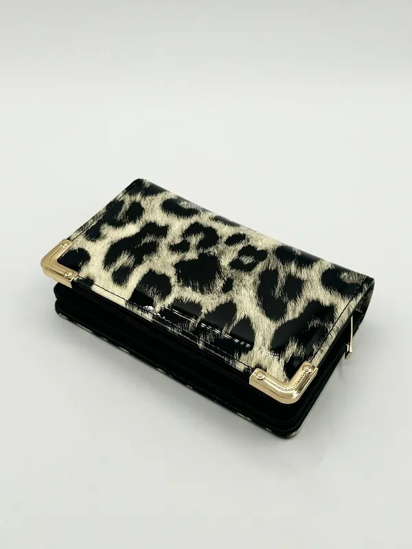 Svnx Women's Shine Leopard Print Purse in Black Black One Size