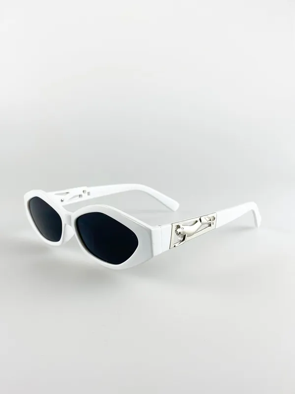 Svnx Women's Angular Cateye Sunglasses With Metal Panther Badge in White - White
