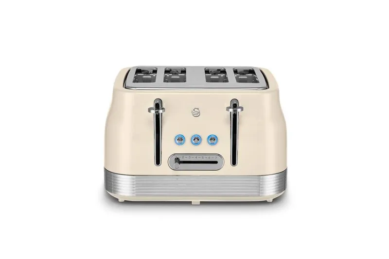 Swan Unisex RetroRevive 4 Slice Toaster in Beige Size: A Beige A female
