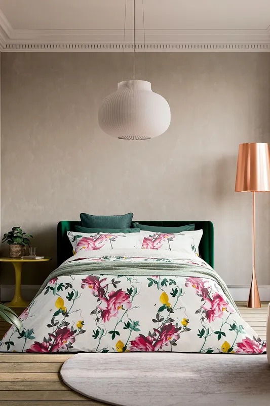 Ted Baker 'Citrus Bloom' Cotton Duvet Cover Set in Cream Size: King Cream