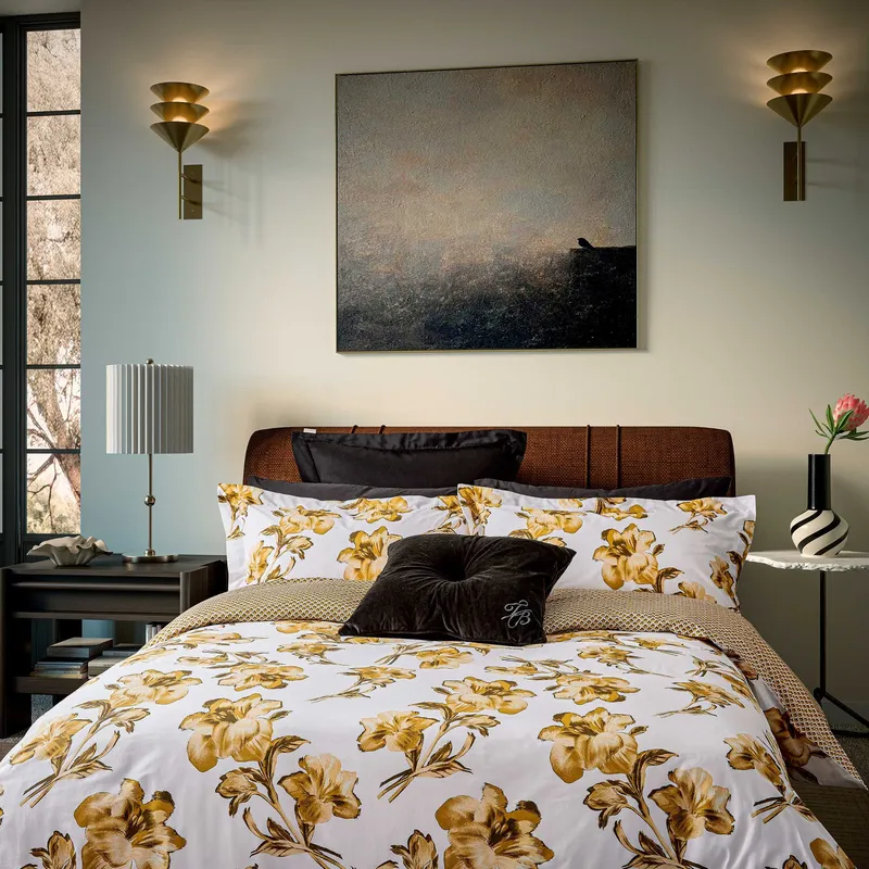 Ted Baker 'Midnight Garden' Cotton Duvet Cover Set in Cream Size: Super King - Cream
