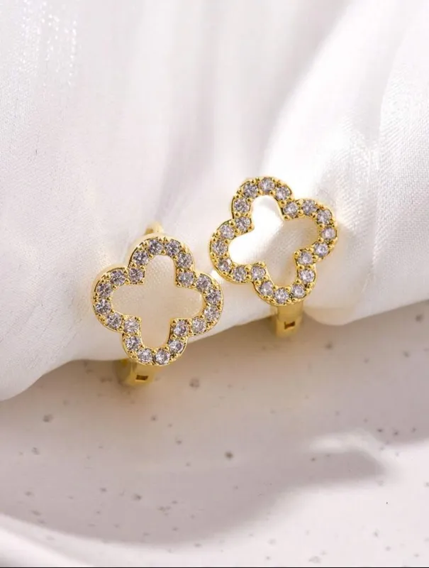 The Colourful Aura Women's Large Clover Elegant Gold Plated Stud Earrings Gold