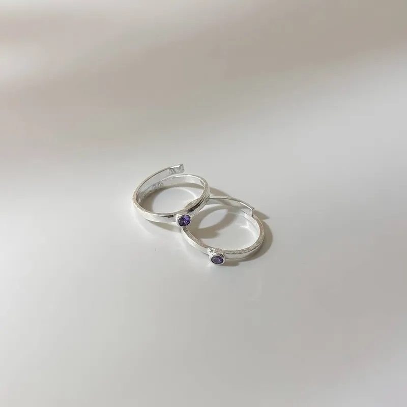 The Colourful Aura Women's Purple Stone Pure Silver Adjustable Bichiya Toe Ring - Purple