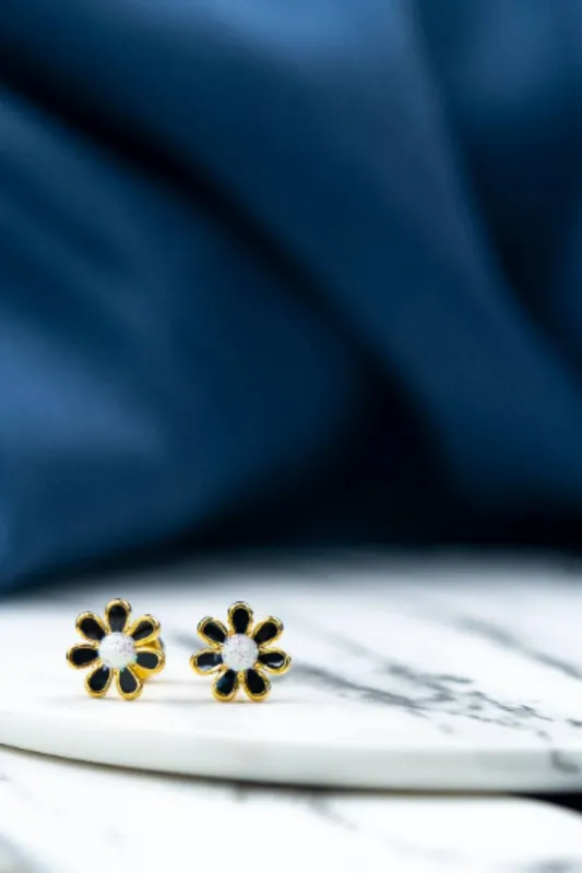 The Colourful Aura Women's Stainless Steel Colourful Floral Stud Earring in Black Black female