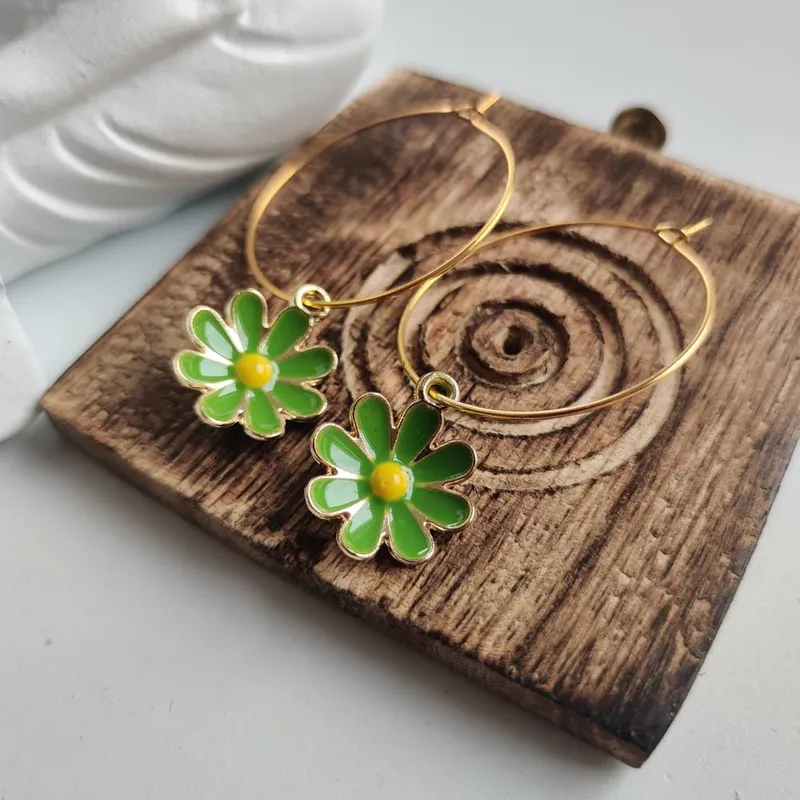 The Colourful Aura Women's Sunflower Charm Floral Colourful Hoop Earring in Green Green
