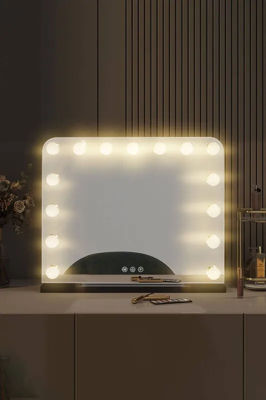 The hot sale Unisex Hollywood Makeup Vanity Mirror in Black Black female
