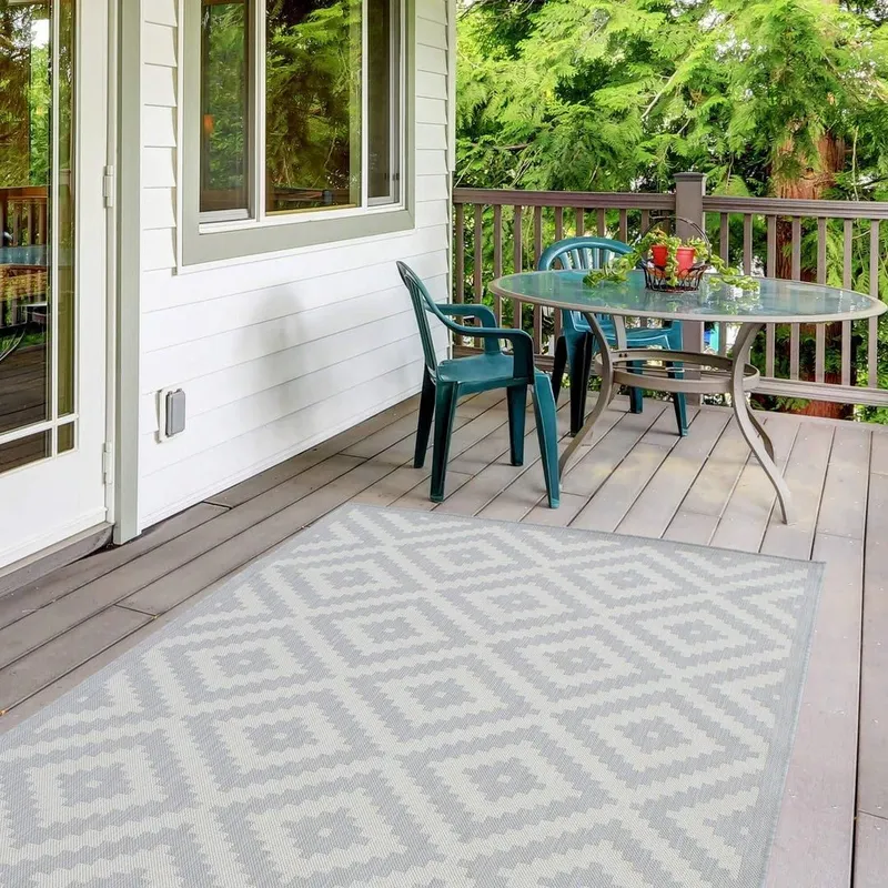 The Rugs Outdoor Indoor Geometric Diamond Rug Grey Ivory Weather Resistant Size: 200cm x 290cm - Grey