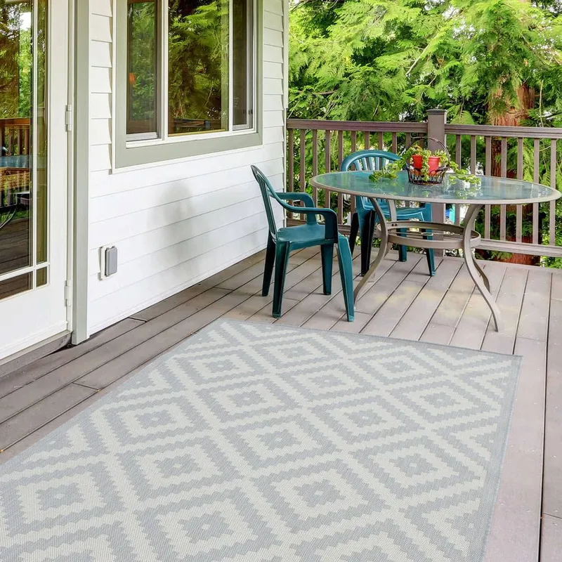 The Rugs Outdoor Indoor Geometric Diamond Rug Grey Ivory Weather Resistant Size: 240cm x 340cm - Grey