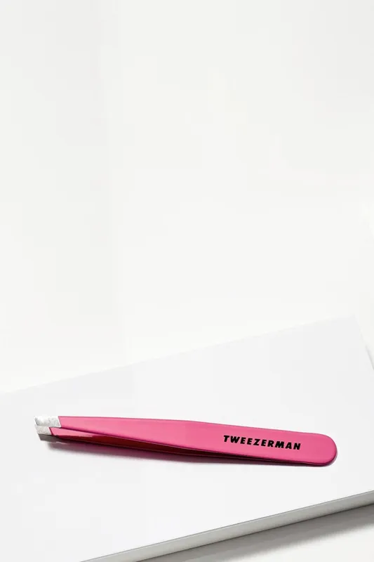 Tweezerman Women's Slant Tweezer in Pink Pink